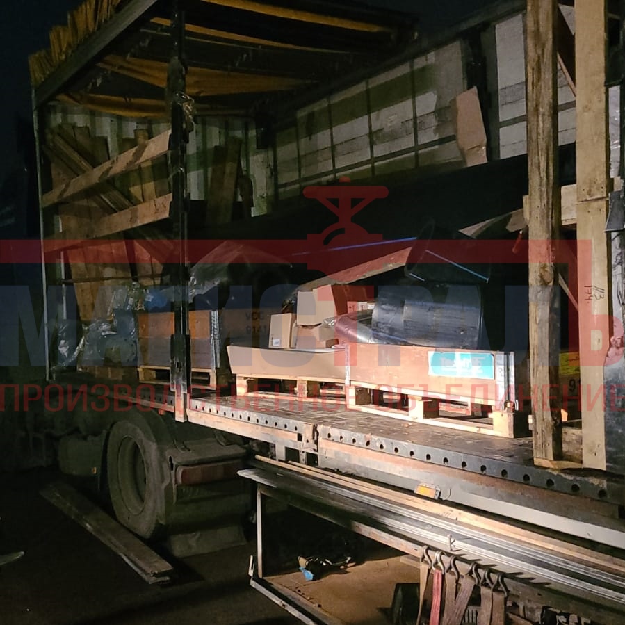 Краснодарский край, порт Тамань, поставка трубы ПНД ПЭ100 d 1400 мм ГОСТ18599-2001, втулок ПЭ100 d 1400, запорной арматуры и фитингов 
